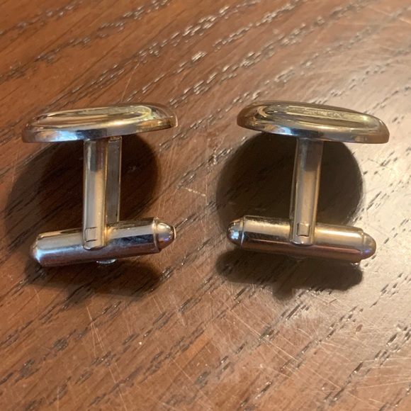 Men’s Classic Round Rippled Cufflinks - Picture 3 of 3